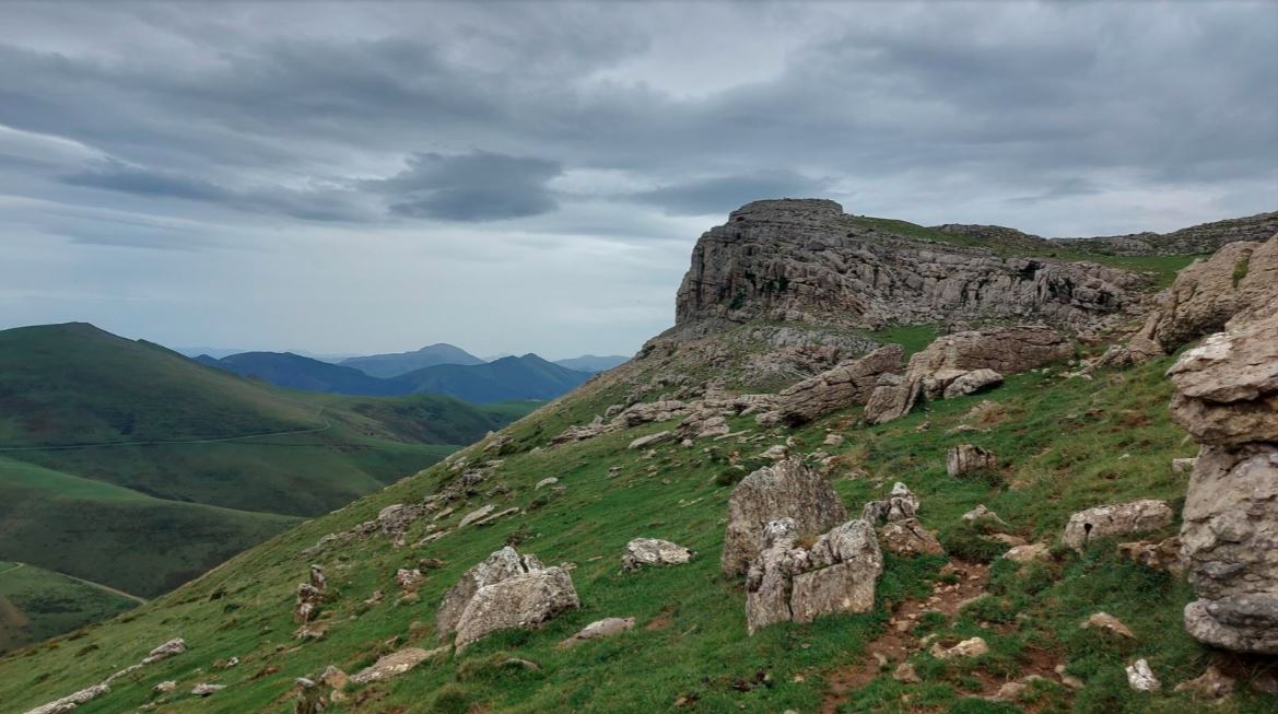 Foto Travesía Pto. Ibañeta- Ortzantzurita (1566)- Txangoa (1466)- Urkulu (1423)- Mendilatz (1348)- Fca. Orbaizeta (Nafarroa) Todo el día